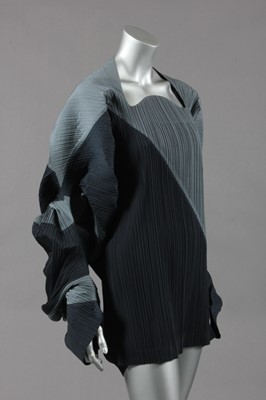 Lot 204 - An Issey Miyake grey and black tunic, `Rhythm...