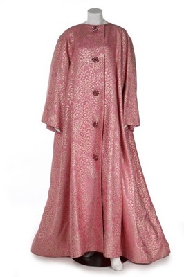 Lot 269 - A dramatic Nina Ricci couture pink and gold...