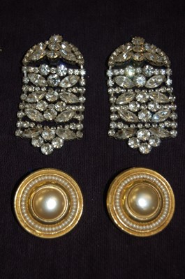Lot 340 - Butler & Wilson jewellery, 1980s, including...