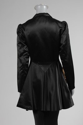 Lot 50 - A Mainbocher couture black satin evening...