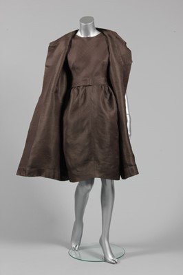 Lot 69 - A Balenciaga couture chestnut slubbed...