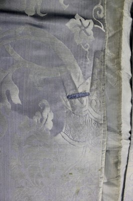 Lot 28 - A fine gentleman's banyan, circa 1730-40, of...