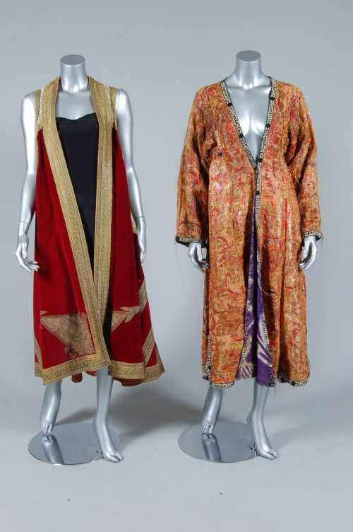 Lot 186 - An Ottoman velvet Piri Piri wedding surcoat,...