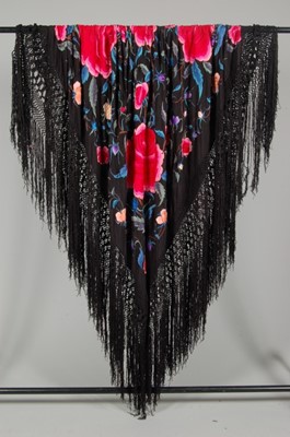 Lot 210 - A large and boldly embroidered Chinese shawl,...