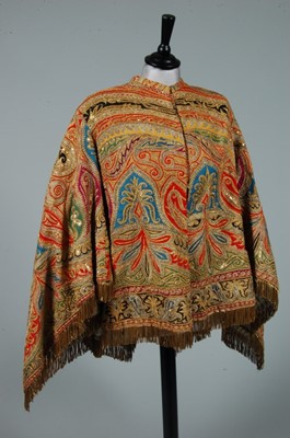 Lot 289 - An elaborately embroidered kashmir Visite,...