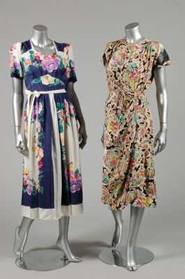 Lot 406 - A group of coloured summer wear, mainly 1940s,...