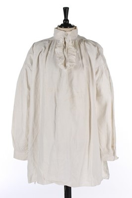 Lot 171 - A rare gentleman's linen shirt, late 18th...