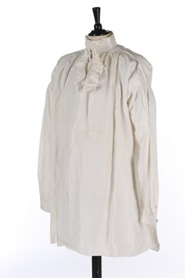 Lot 171 - A rare gentleman's linen shirt, late 18th...