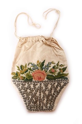 Lot 173 - An embroidered silk reticule, 1820-30, worked...