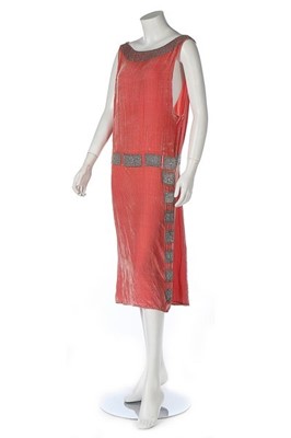 Lot 113 - A Jean Patou couture pink velvet evening dress,...