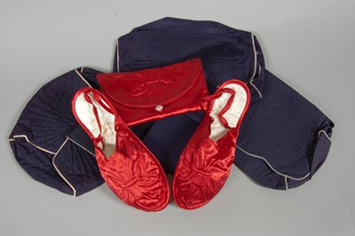Lot 118 - A group of lingerie and cosmetic cases,...