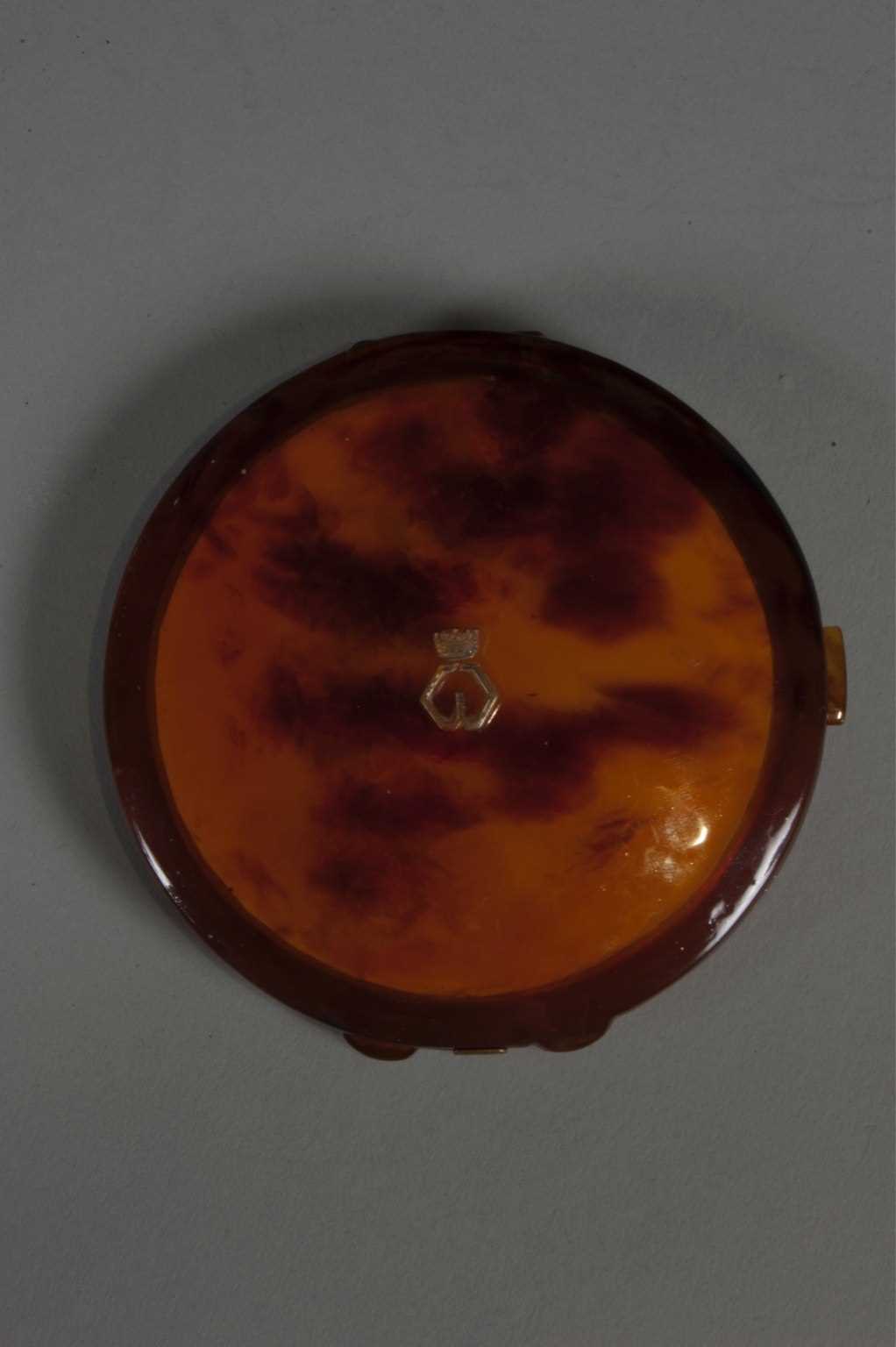 Lot 110 - The Duchess of Windsor's tortoiseshell powder...