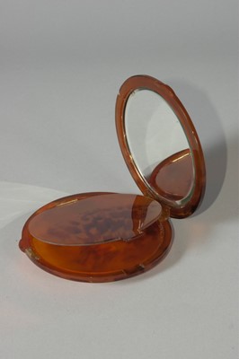 Lot 110 - The Duchess of Windsor's tortoiseshell powder...