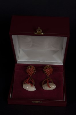 Lot 107 - A pair of shell and coral 'chandelier'...