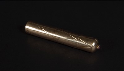 Lot 111 - A Cartier gold perfume atomiser, late 1940s,...