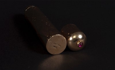 Lot 111 - A Cartier gold perfume atomiser, late 1940s,...