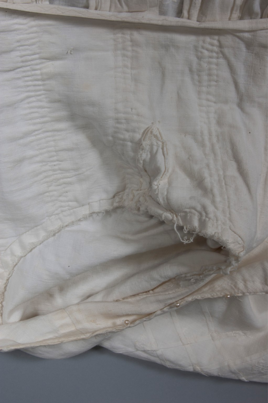 Lot 44 - A whitework embroidered open robe, circa 1785-