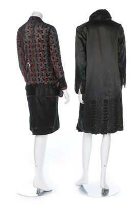 Lot 131 - A large group of day/dinner wear in autumnal...