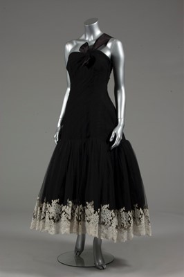 Lot 127 - A Lanvin/Castillo couture evening gown, late...
