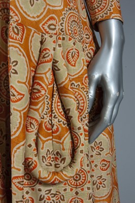 Lot 177 - A Pierrre Cardin voluminous printed slubbed...