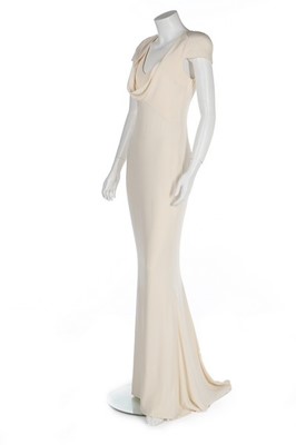 Lot 216 - An Alexander McQueen 'Pippa Middleton' ivory...