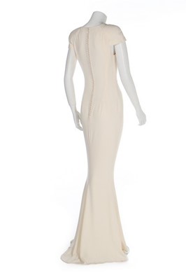 Lot 216 - An Alexander McQueen 'Pippa Middleton' ivory...