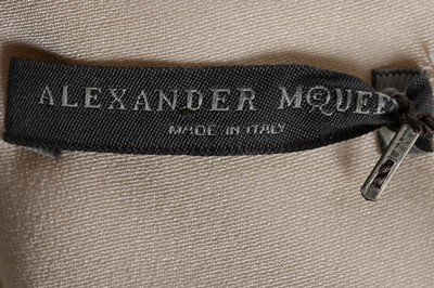 Lot 216 - An Alexander McQueen 'Pippa Middleton' ivory...