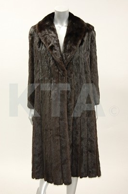 Lot 231 - A Blackglama chocolate brown mink coat, 1980s,...