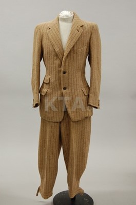 Lot 292 - Two gentlemen's tweed plus-four sporting suits,...