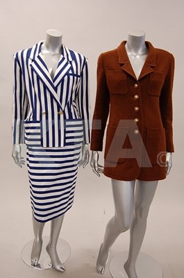 Lot 352 - A Chanel boutique striped cotton summer suit,...