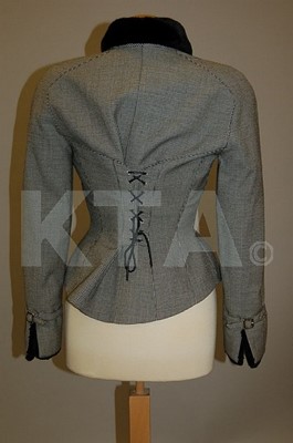 Lot 43 - A Thierry Mugler hound's tooth check jacket,...