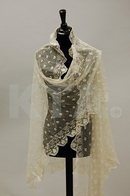 Lot 93 - A Bucks bobbin lace pelerine shaped shawl,...