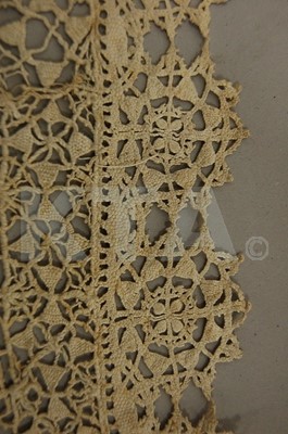 Lot 97 - A good length of Reticella needlepoint lace,...