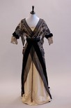 Lot 38 - A Worth evening gown, circa 1913, labelled to...