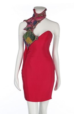 Lot 193 - A Gianni Versace fuchsia-pink silk crpe...