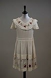 Lot 130 - Girl's and baby clothing, 1900-30, including...