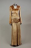 Lot 193 - A group of mainly 1930s evening wear,...