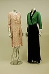 Lot 196 - A group of mainly 1940s ladies clothing,...