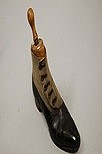 Lot 220 - Gentlemen's shoes and accessories, 1930s and...