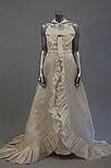 Lot 81 - A group of bridal wear 1960s-modern, 15...