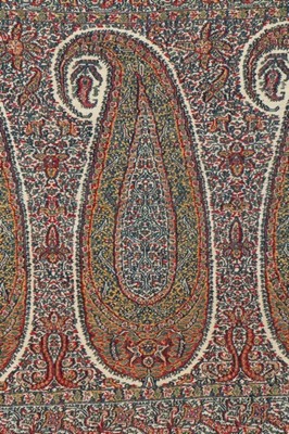 Lot 412 - A fine long shawl (Dochalla), Kashmir, 1820-30,...