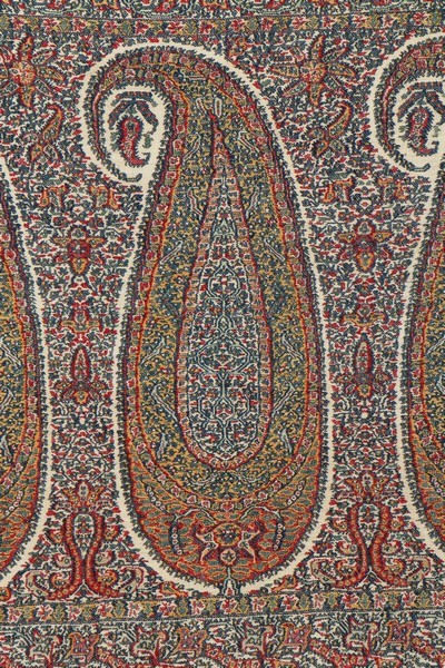 A LONG SHAWL (DOCHALLA)