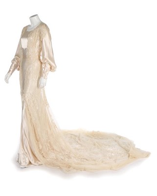 Lot 68 - A bias-cut satin bridal gown, 1930s, with full,...