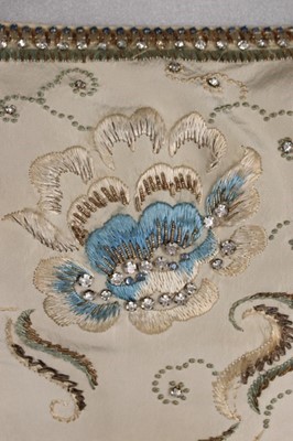 Lot 89 - A Pierre Balmain couture embroidered cocktail...