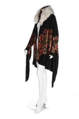 Lot 230 - A devoré velvet evening coat, 1920s, with...