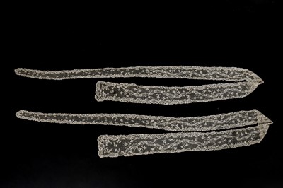 Lot 427 - A Point d'Alencon stole, 1780-1800, with...
