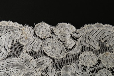 Lot 428 - A pair of joined Brussels lace lappets,...