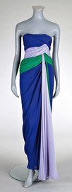 Lot 229 - A Jacqueline de Ribes swathed chiffon evening...