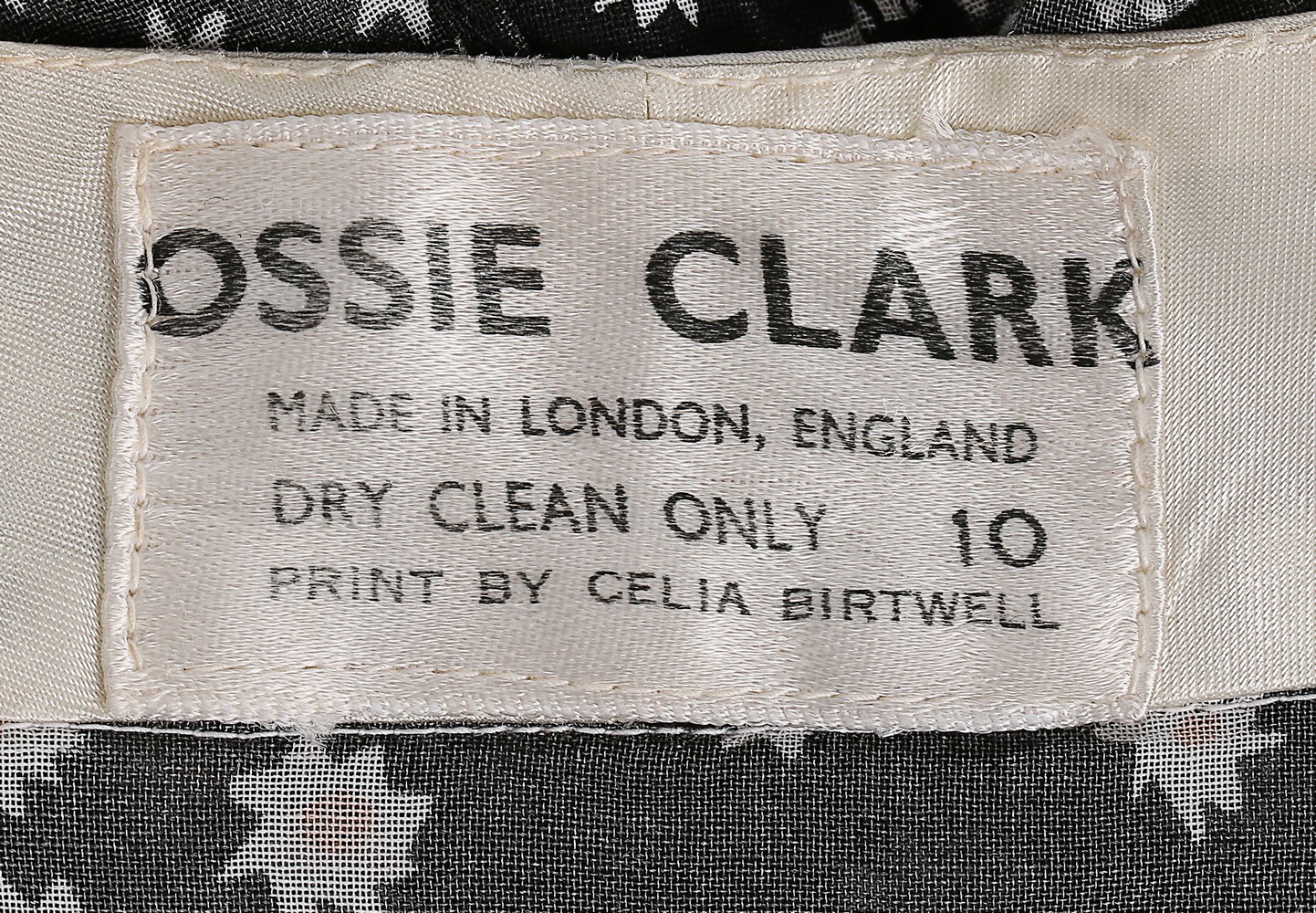 Lot 245 - An Ossie Clark/Celia Birtwell Daisy print