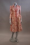 Lot 109 - An elegant Oscar de la Renta evening coat,...